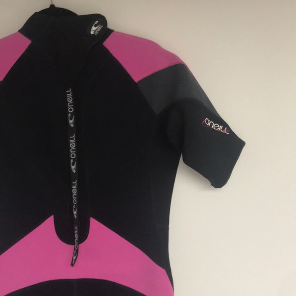 O’Neill Dive Suit. US Size 16. Black/Berry color - Picture 6 of 8